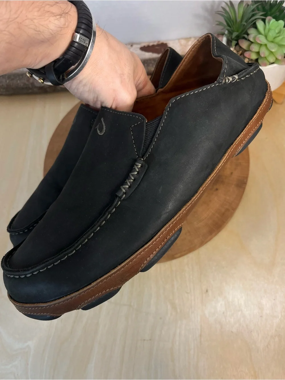 OluKai Moloa Men's Black Leather Slip-On Loafers Drop-In Heel Size 10.5